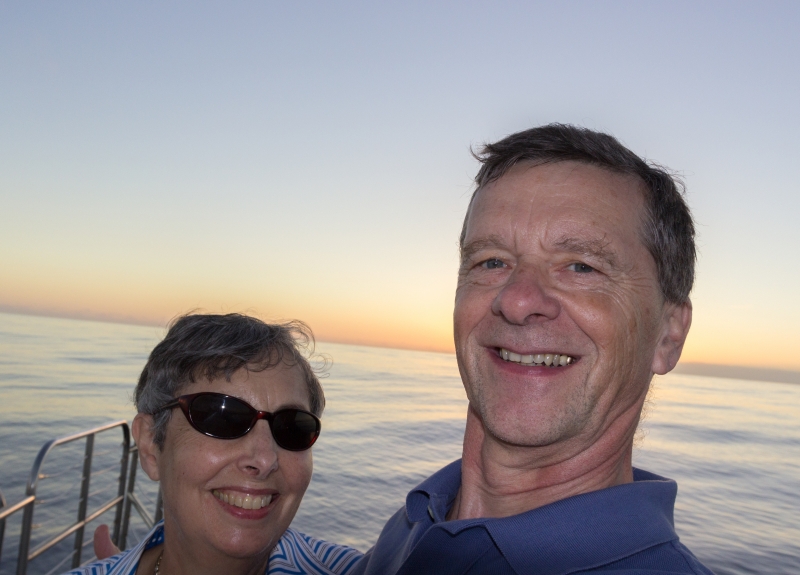 7563395-couple-selfie-on-sunset-cruise-kauai